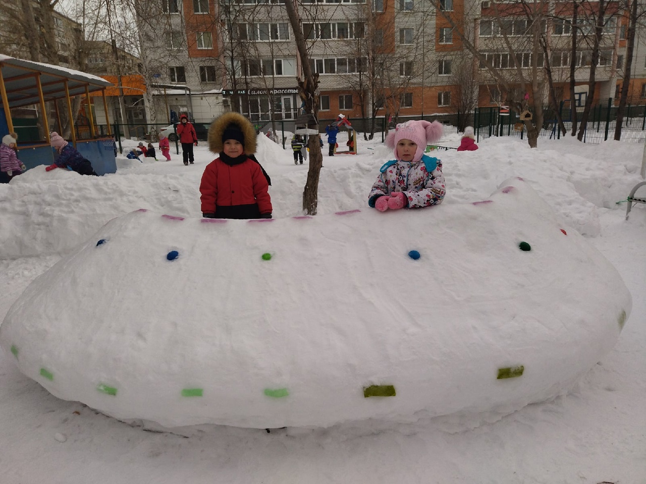 В детском садике выросли снежные скульптуры (ФОТО)